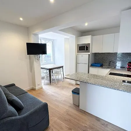 Romy T2f A 20m De La De Cala Montgo Apartamento L' Escala